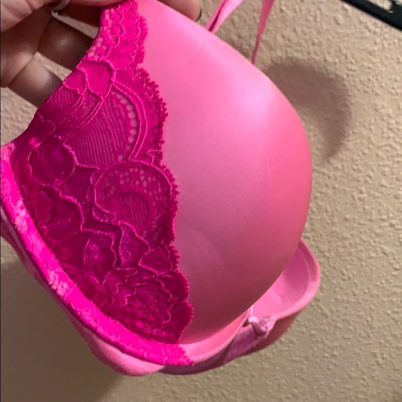 Victoria’s Secret Hot Pink Bra - Picture 2 of 4